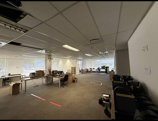 381M² OFFICE TO LET IN CLAREMONT